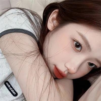 凄红惨绿